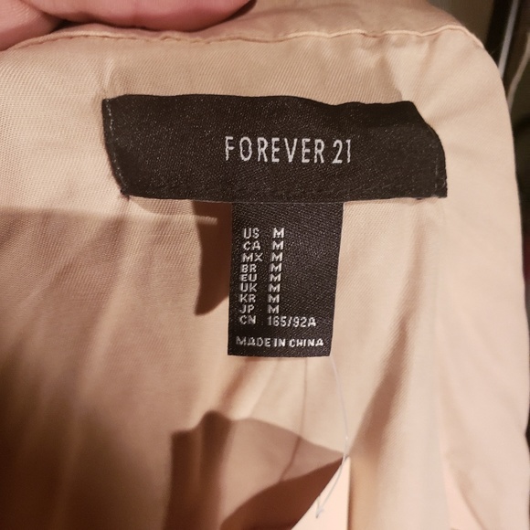 NWT! FOREVER 21 TAN LIGHTWEIGHT JACKET - Picture 8 of 8